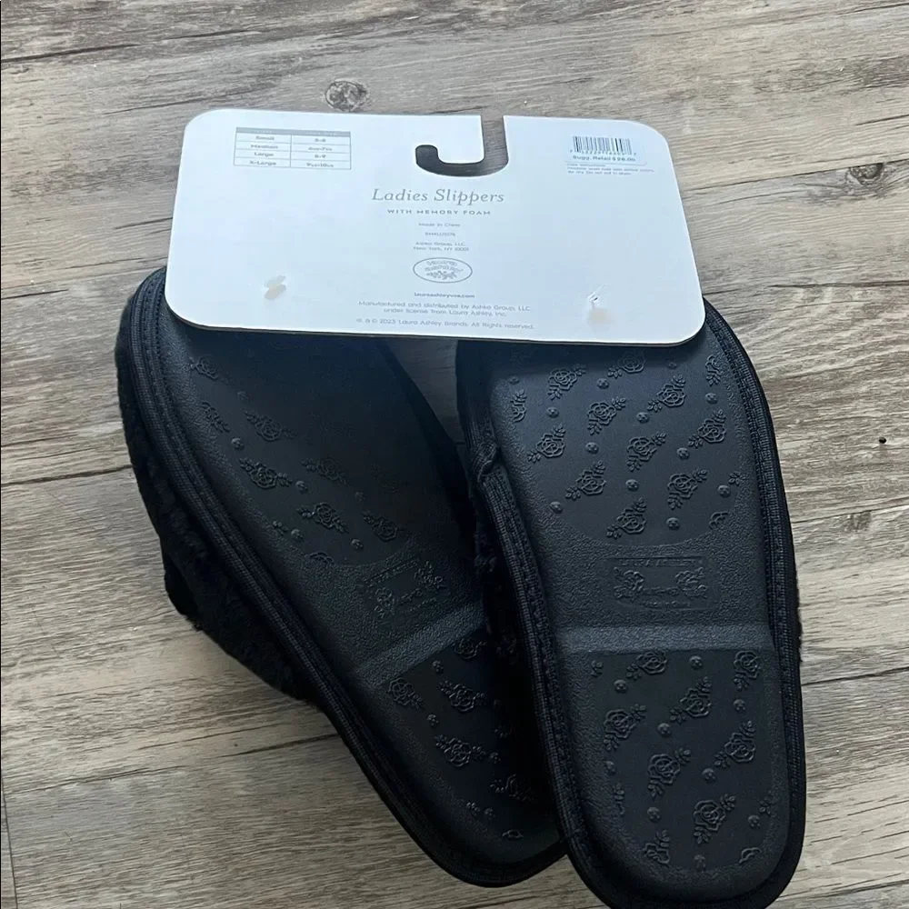 Laura Ashley Women's Cozy Black Slippers - Picture 2 of 3